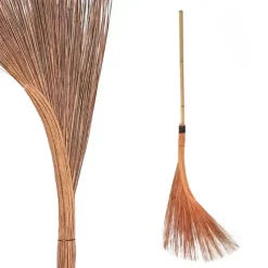 Chổi Cọng Dừa Già Cán Tre – Quét Sạch, Chống Thấm Nước